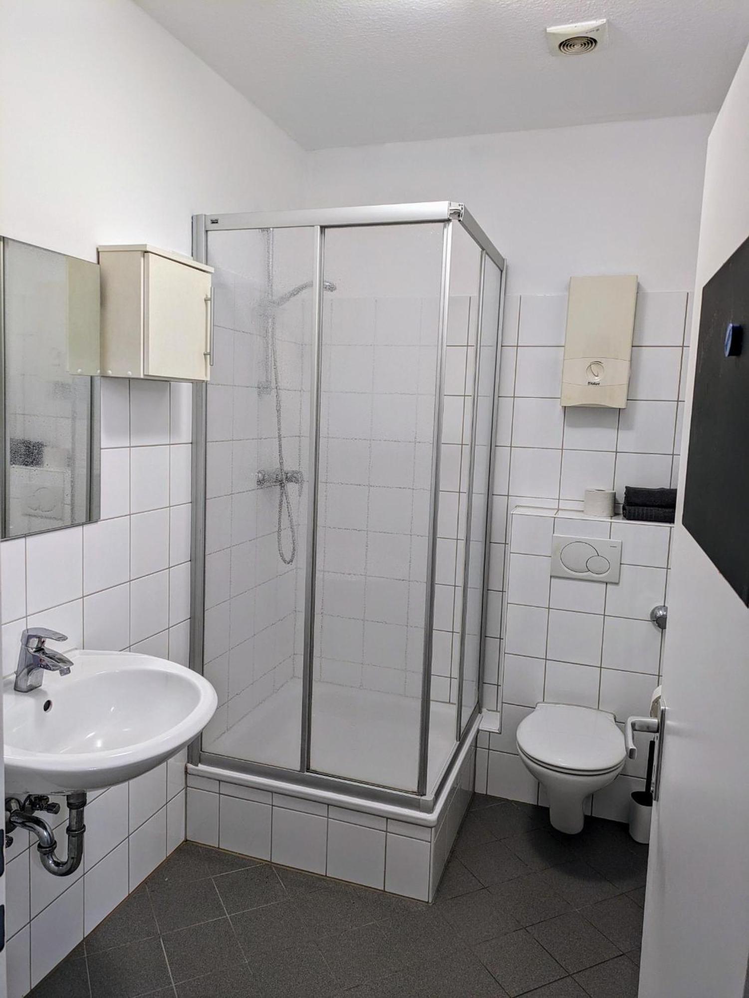 Interaktiv Appartements In Ratingen - Duesseldorferstrasse Exterior foto